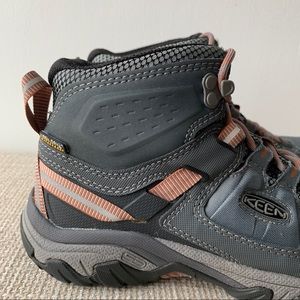 KEEN Hiking Boots
